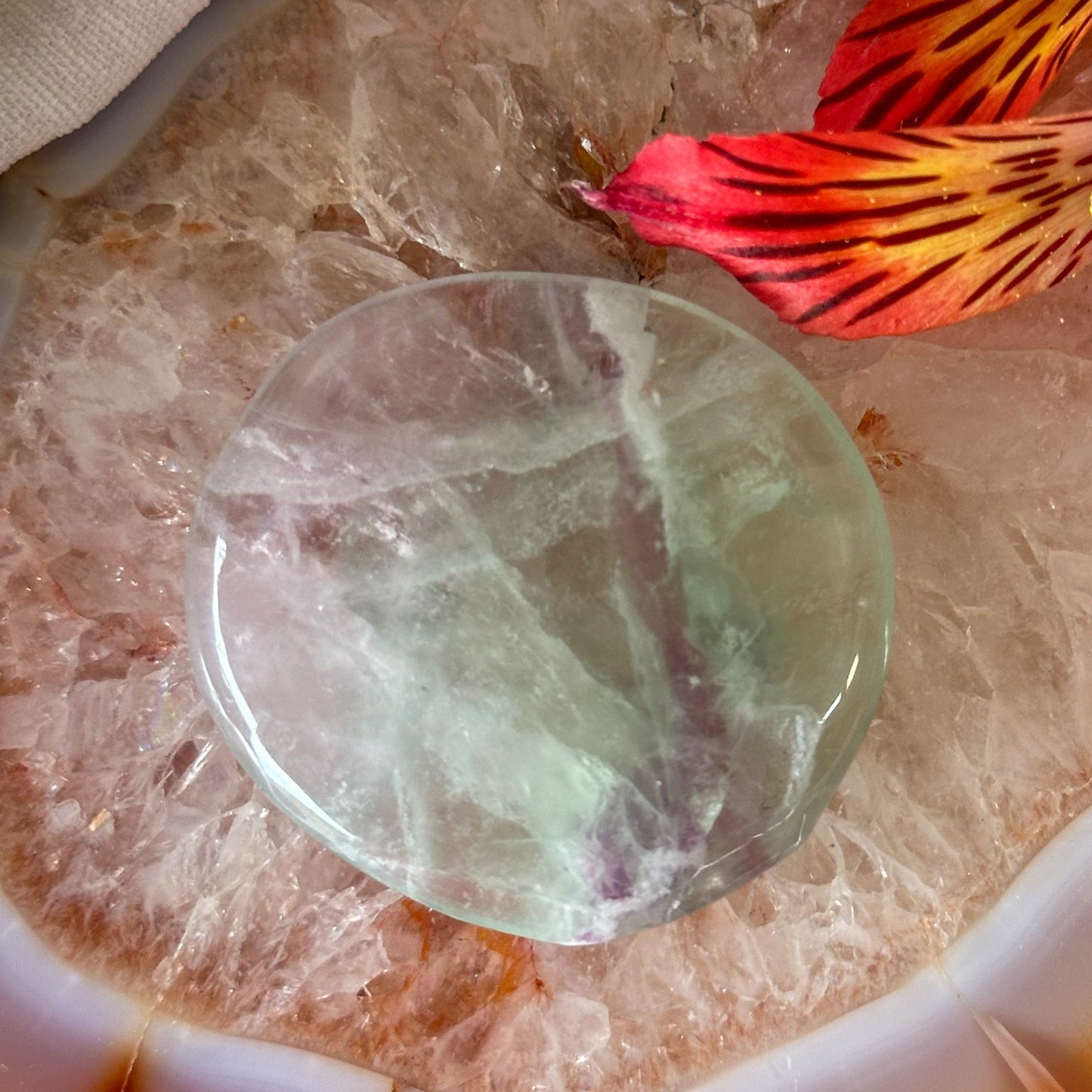 Fluorite Palm Stone #926-Happily Zen
