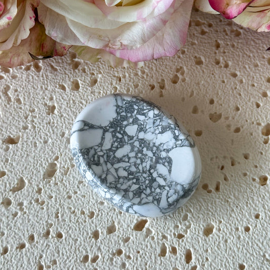 Howlite Worry Stone #960-Happily Zen