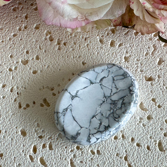 Howlite Worry Stone #962-Happily Zen