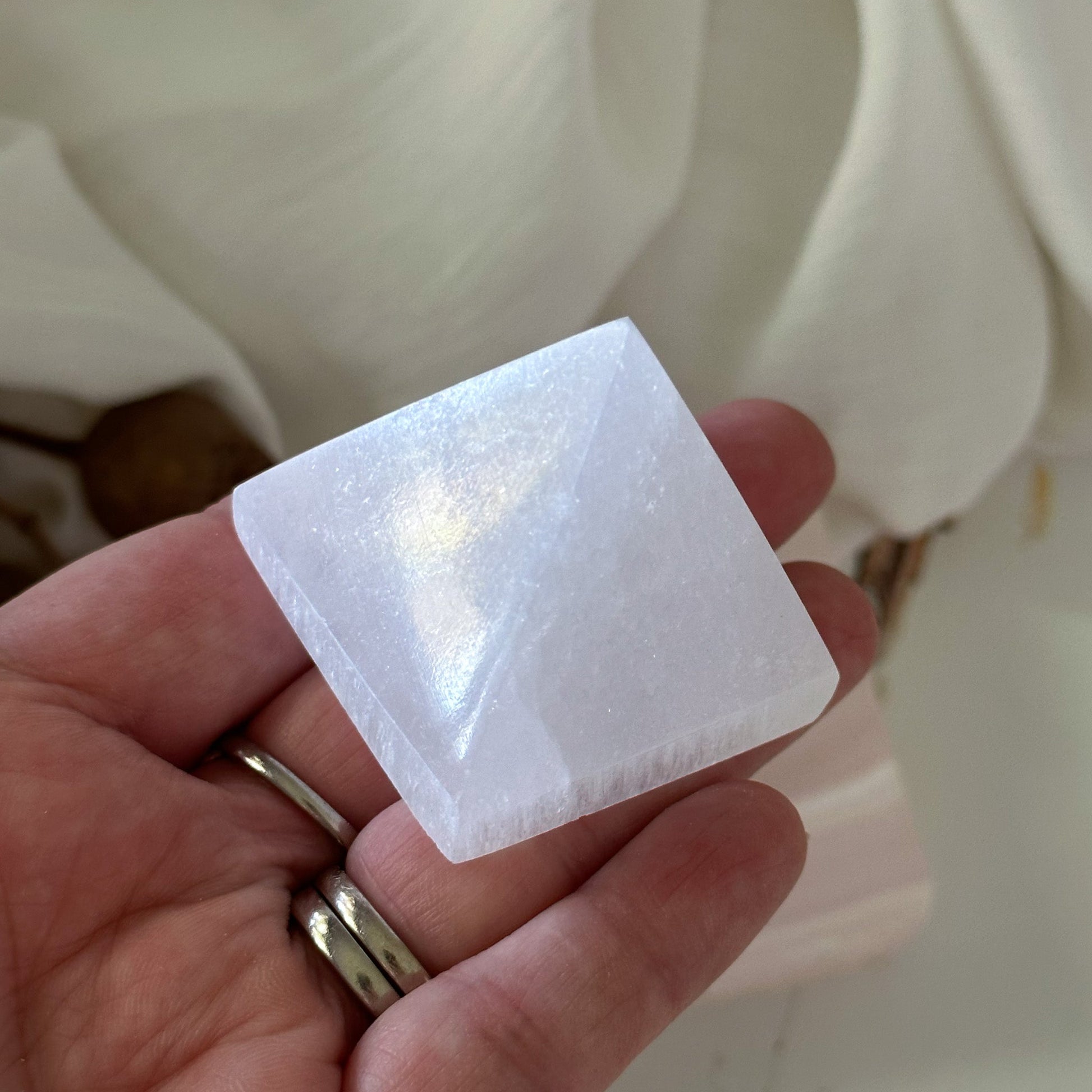 Selenite Pyramid #632-Happily Zen